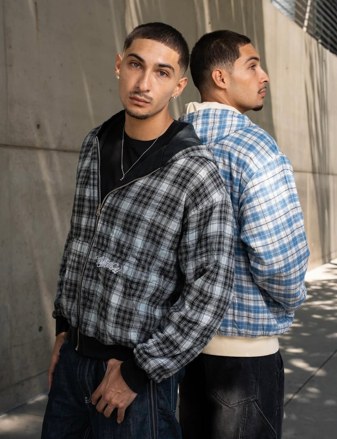 GREY/BLACK 2-SIDED ZIPPER