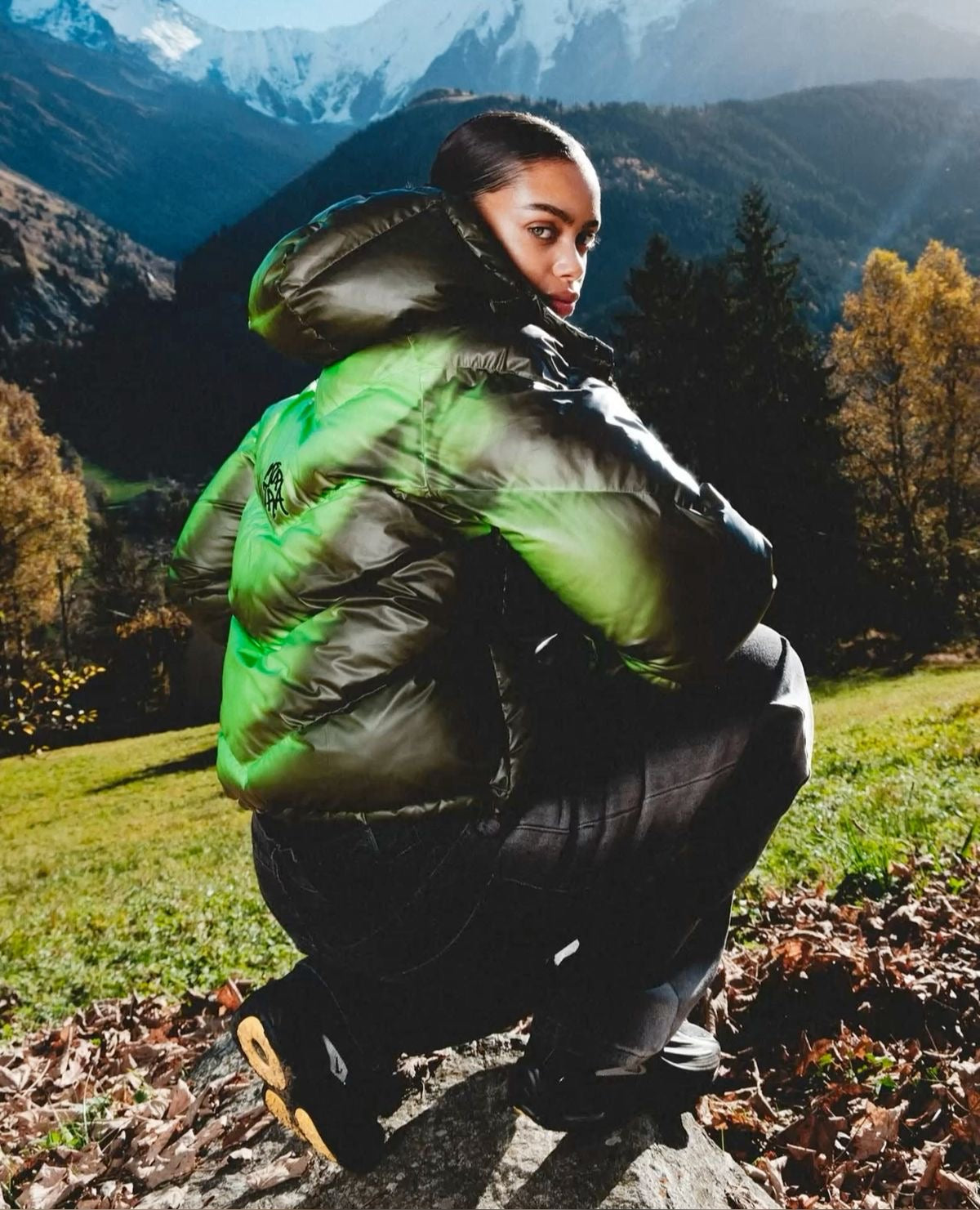 GREEN/BLACK TOUCHPAD PUFFER